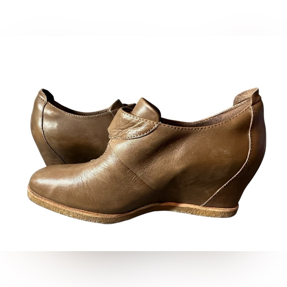 Earth Zanza Bark Brown Leather Wedge Ankle Booties Size 9.5 B Hook & Loop. Bin8 - Picture 7 of 11